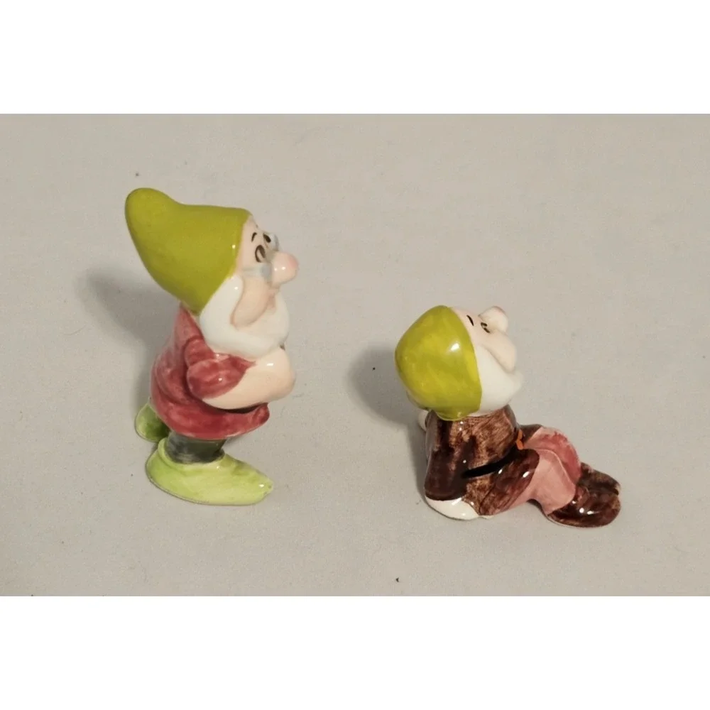 Vintage Walt Disney Productions Seven Dwarfs Ceramic Figurine Set of 7